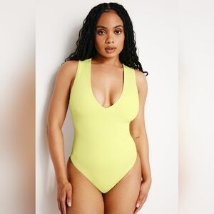 NWOT Good American Bodysuit Size XL